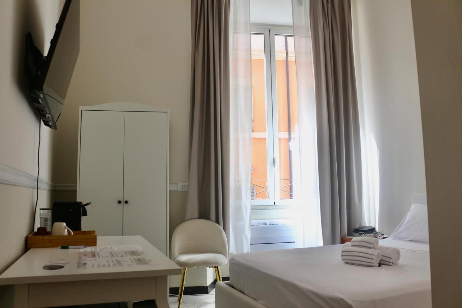 Hotel Domus Roma Esterno foto