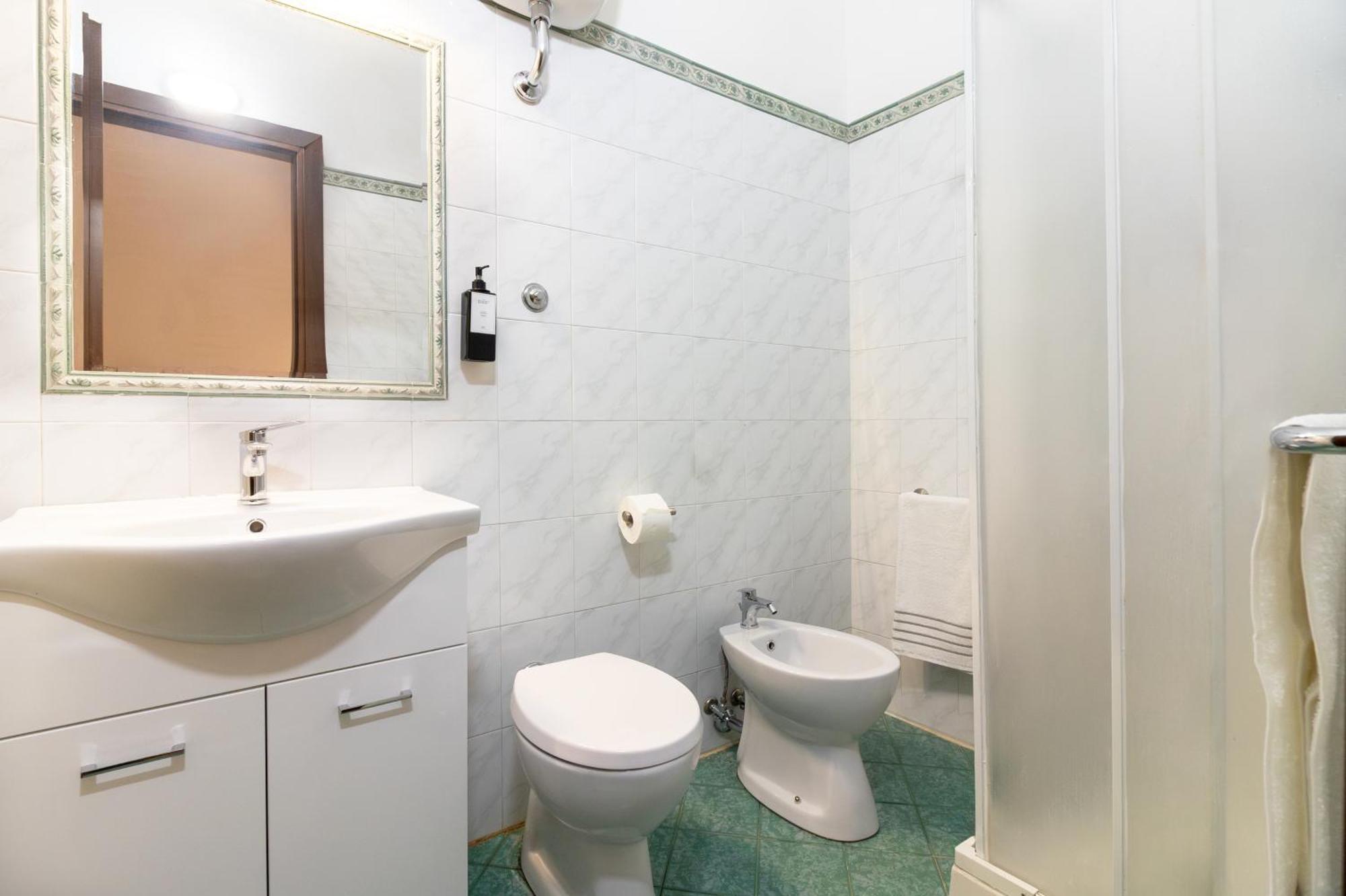 Hotel Domus Roma Esterno foto